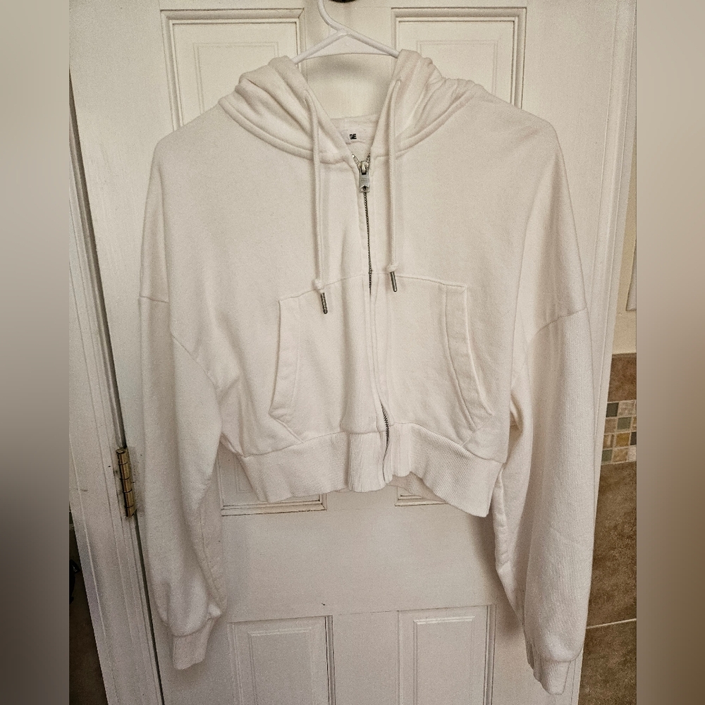 Garage Cropped Hoodie in White